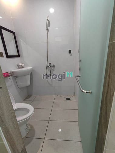 Hình ảnh Cho thuê phòng Yên Thế, P.2, 20m2, đủ nội thất, 4.5tr