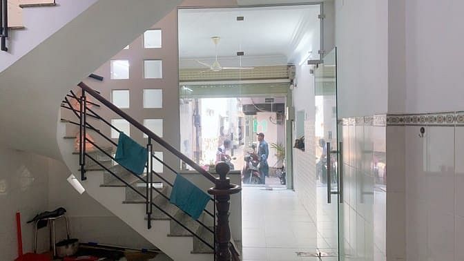Hình ảnh Bán nhà hẻm 5m đường 3 tháng 2, Q10
