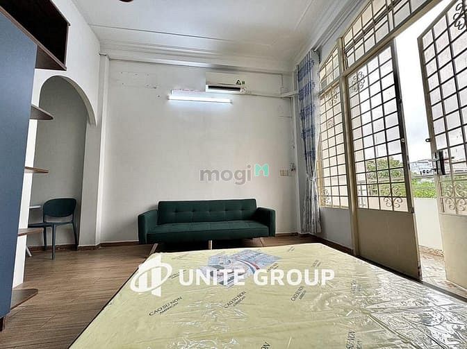 Hình ảnh 1 Phòng Ngủ BanCol Gần Đại Học Luật Quận 4