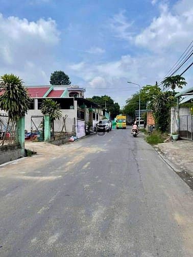 Hình ảnh Bán đất mặt tiền đường nhựa đường Cây Da, Tân Bình, Dĩ An, BD 100m2