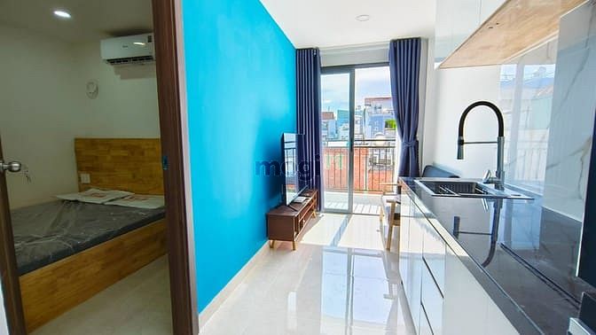 Hình ảnh Trống lại phòng ban công ngập tràn ánh sáng quận 3
