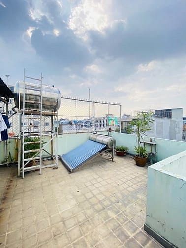 Hình ảnh HXH 7 CHỔ - 61M2- 3 tầng -5pn - Q10