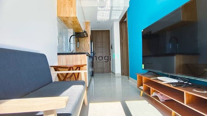 Hình ảnh Trống lại phòng ban công ngập tràn ánh sáng quận 3