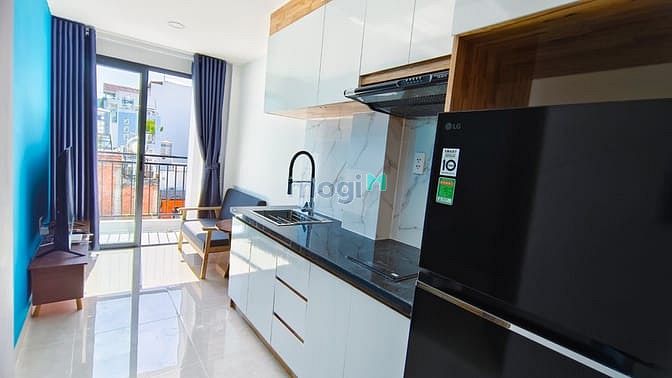 Hình ảnh Trống lại phòng ban công ngập tràn ánh sáng quận 3