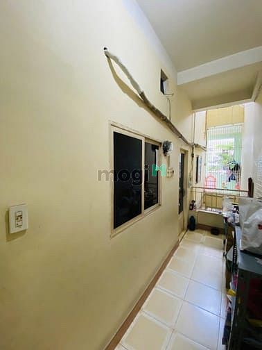 Hình ảnh HXH 7 CHỔ - 61M2- 3 tầng -5pn - Q10