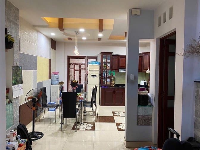 Hình ảnh HXH 7 CHỔ - 61M2- 3 tầng -5pn - Q10