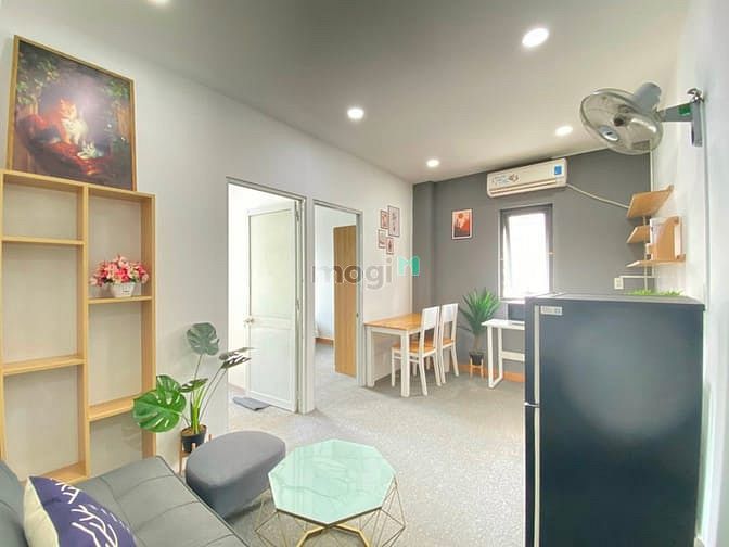 Hình ảnh Căn 2PN Ban công thang máy full nội thất gần ĐH Kinh Tế , Chợ Tân Định