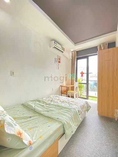 Hình ảnh Căn 2PN Ban công thang máy full nội thất gần ĐH Kinh Tế , Chợ Tân Định