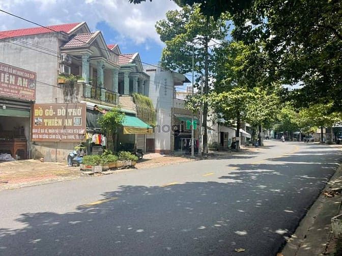 Hình ảnh Mặt tiền Nguyễn Đình Chiểu- Đông Hoà- Dĩ An 100m2 ngang gần 5m