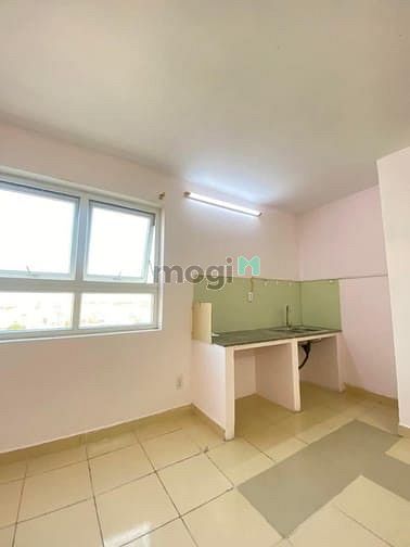 Hình ảnh Cho thuê chung cư Cống Quỳnh Quận 1 75m2 giá 9tr 2pn, ban công thoáng