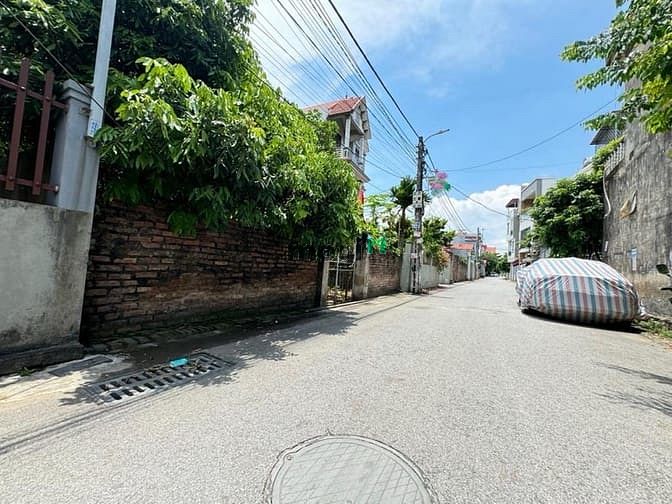 Hình ảnh Đất Vàng, oto,  Xã Vĩnh Ngọc. DT 50m2, MT 4.m. Giá: 120tr/m2