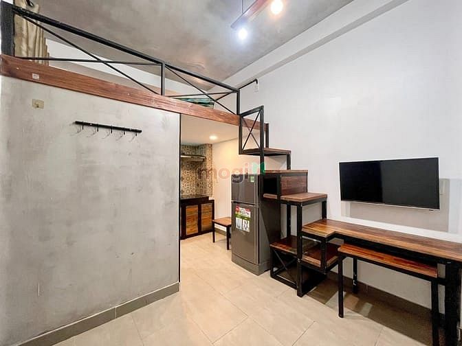 Hình ảnh Căn Hộ Duplex Cửa Sổ Lớn Nằm Ngay Đại Học Ngoại Thương