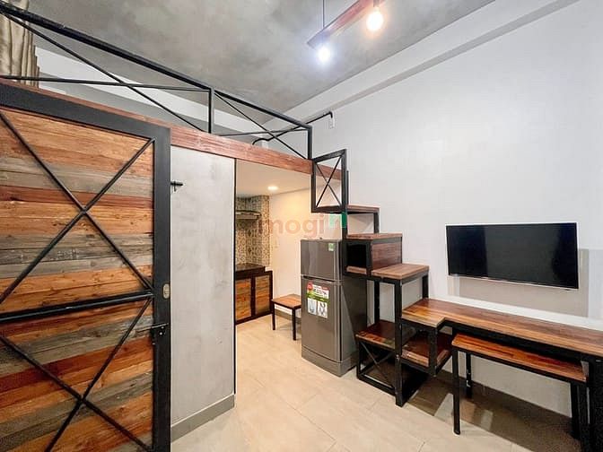 Hình ảnh Căn Hộ Duplex Cửa Sổ Lớn Nằm Ngay Đại Học Ngoại Thương