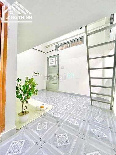 Hình ảnh Trống phòng gần ngã tư bốn xã.