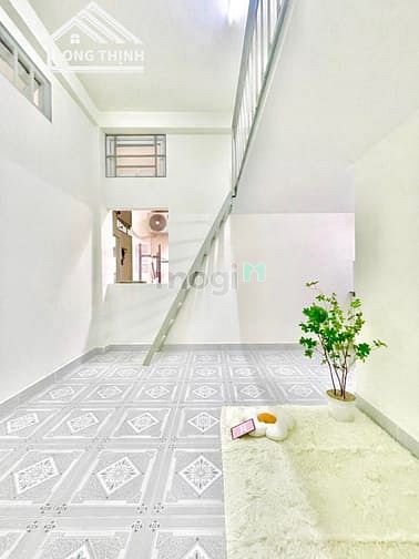 Hình ảnh Trống phòng gần ngã tư bốn xã.