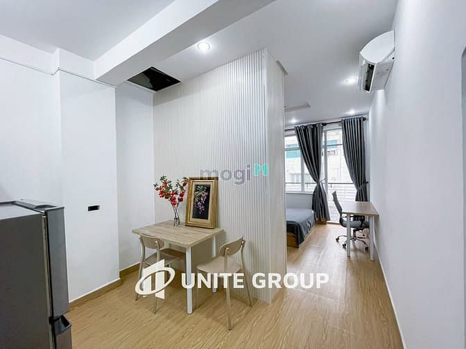 Hình ảnh 1 cái studio full nội thất, gần Lotte hầu như không ai để ý