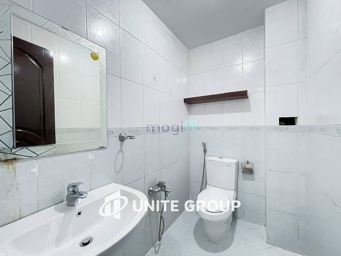Hình ảnh 1 cái studio full nội thất, gần Lotte hầu như không ai để ý