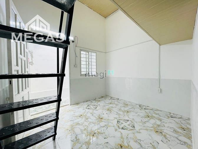 Hình ảnh Phòng trọ Mới Xây Có Gác + Máy Lạnh + Thang Máy