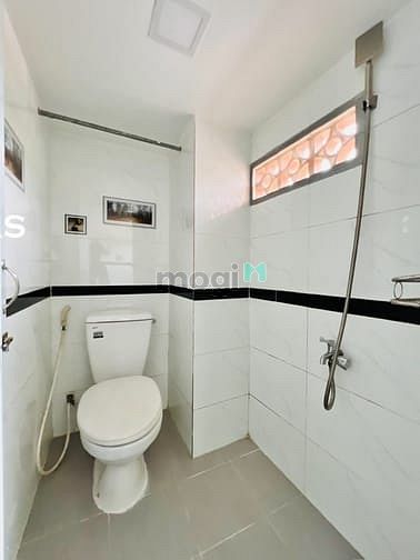 Hình ảnh Cho Thuê Phòng Thơm Mùi Gỗ Cửa Sổ Thoáng Có Máy Lạnh