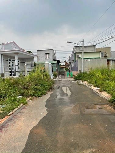Hình ảnh Bán Đất Sổ Riêng đường nhựa gần trường cấp 2 Tân Bình , Dĩ An , BD