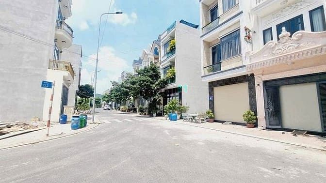 Hình ảnh Bán đất khu Lê Phong TTYT Tp Dĩ An. Bình Dương. Dt 72m2 ngang 4.5