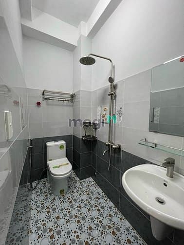 Hình ảnh Gấp bán nhà Sư Vạn Hạnh Q10 45m2 có dòng tiền 15tr mỗi tháng nhỉnh 6Tỷ
