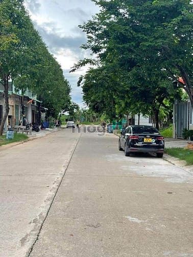 Hình ảnh Bán Lô đất Sát Làng Đại Học Quốc Gia TPHCM 108m2