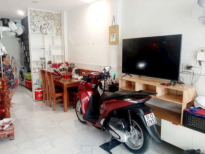 Hình ảnh Nhà hẻm ô tô 2 tầng 42m2 gần Aeon Bình Tân