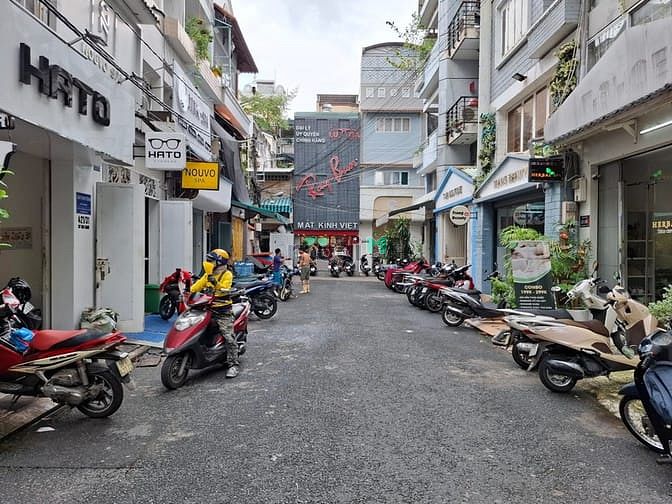 Hình ảnh Cho thuê mb - văn phòng 400m2 hẻm Sư Vạn Hạnh, cách Vạn Hạnh mall 250m