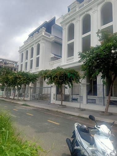Hình ảnh Chính chủ bán lô đất biệt thự xiêu đẹp