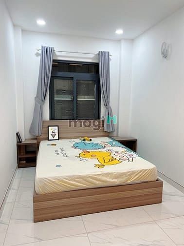 Hình ảnh studio cửa sổ full nội thất cửa sổ lớn ngay Đh Kinh Tế_đh Y Dược Q5