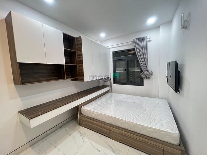 Hình ảnh studio cửa sổ full nội thất cửa sổ lớn ngay Đh Kinh Tế_đh Y Dược Q5