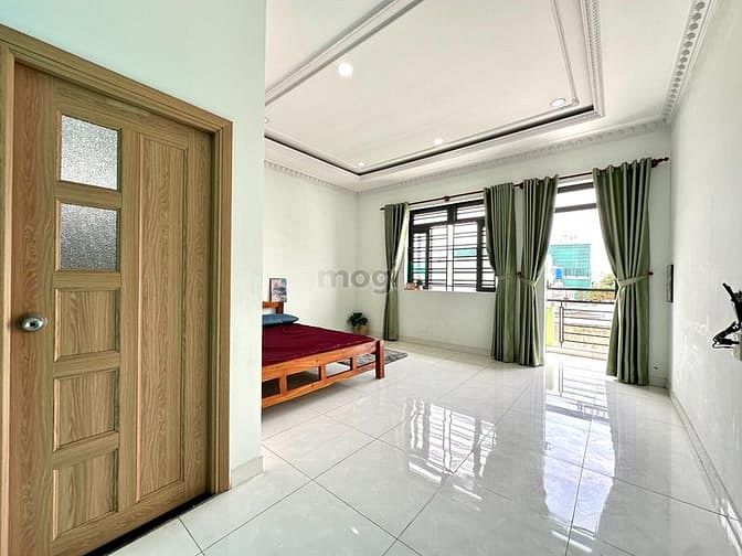 Hình ảnh studio Bancol free phí dịch vụ và xe. Thoáng sáng sạch sẽ, gần Hufi