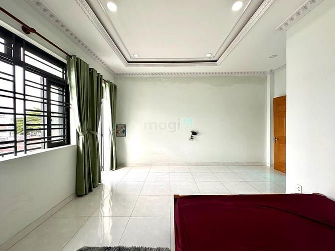 Hình ảnh studio Bancol free phí dịch vụ và xe. Thoáng sáng sạch sẽ, gần Hufi