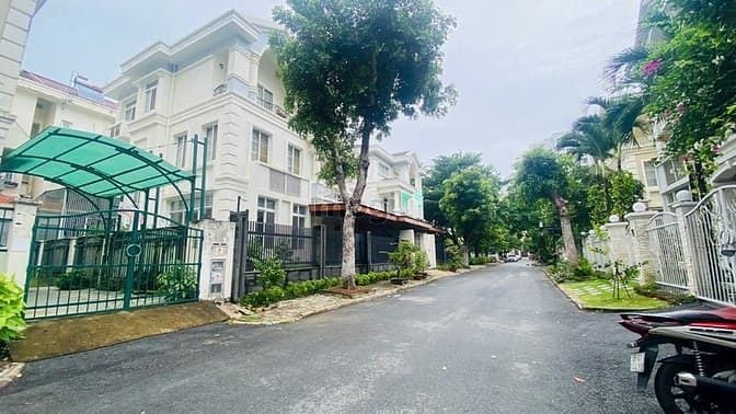 Hình ảnh Bán cặp đôi biệt thự Mỹ văn 608m2, nhà mớ đẹp,  sổ hồng đầy đủ