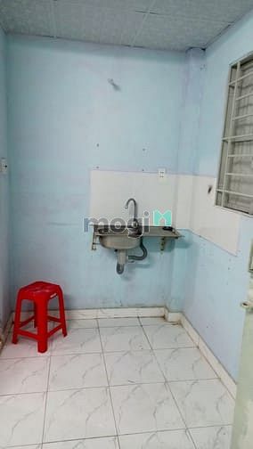Hình ảnh Phòng trọ có gác cạnh bên ĐH UEF, GIÁ 3TR