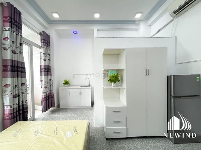 Hình ảnh Studio ban công giá rẻ, ban công cửa sổ thoáng mát