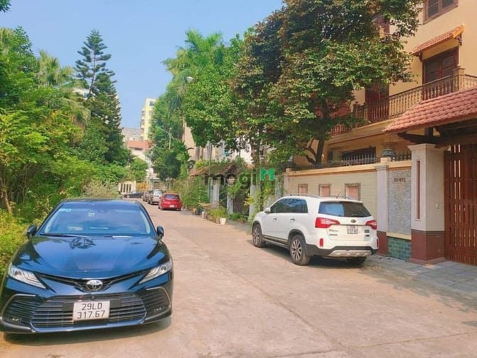 Hình ảnh Cho thuê biệt thự KĐT Mễ Trì Hạ. DT 180m2, xd 100m2, 4 tầng. 38 triệu