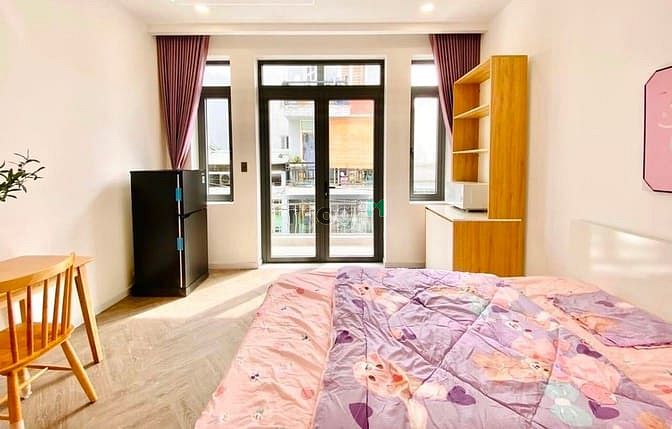 Hình ảnh STUDIO Full Nội thất, Ban công, Cửa sổ tại Trung tâm Q7, Gần chợ