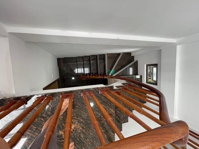 Hình ảnh Nhà Siêu Đẹp Căn Cực Hiếm Phố Thạch Bàn - Long Biên