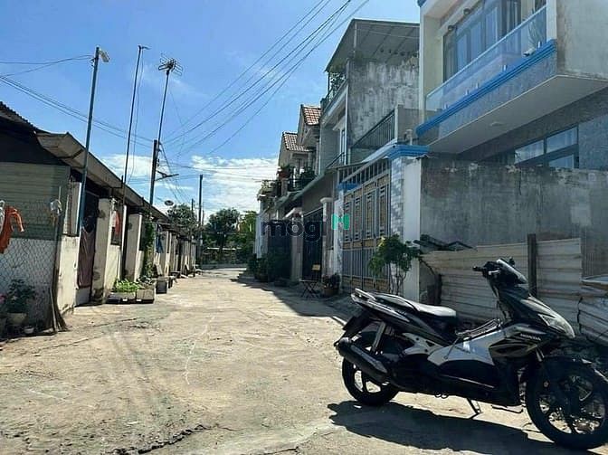 Hình ảnh Bán Lô đất gần cụm trường học cấp 1,2,3 Bình An, Dĩ An, BD