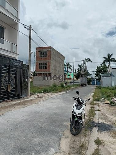Hình ảnh Đất 10 x 18m đường Đồng Bà Canh, xã Xuân Thới Sơn Hóc Môn