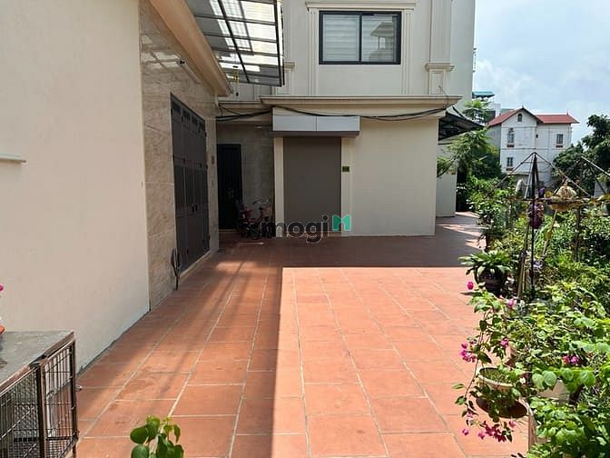 Hình ảnh Cần bán nhà mặt phố tại Long Biên