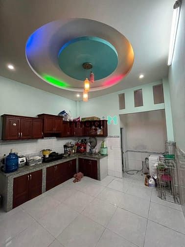 Hình ảnh Bán Nhà sát Vincom Dĩ An BD Sổ Hồng Riêng 64m2