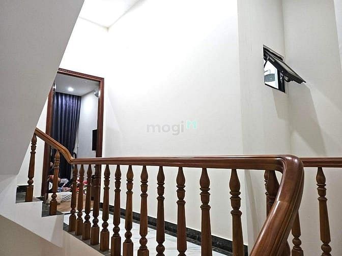 Hình ảnh Nhà 2Mt HXT 8m, 73m2, 3 Tầng ST, Full nội thất.