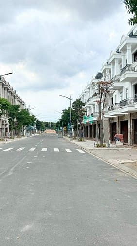 Hình ảnh Nhà Phố Thương Mại Liền Kề Đẳng Cấp