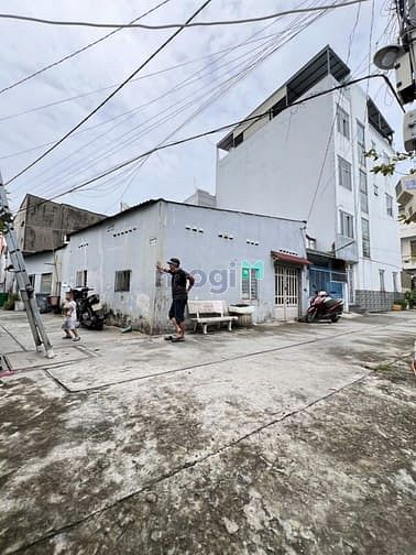 Hình ảnh Lô góc Tân chánh Hiệp 36 Quận 12 giá rẻ 4.4 tỷ TL