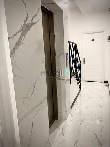 Hình ảnh Studio có bancol cửa sổ giá hạt dẻ tại Nguyễn Thuần Hiến Quận 4