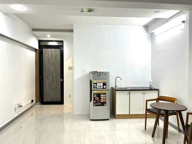 Hình ảnh 🏡🏡Cho Thuê Căn Hộ Q1_Gần ĐH Hoa Sen_ĐH Văn Lang_Nhà Mới Ban Công Lớn