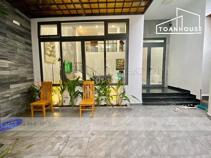 Hình ảnh Cho thuê biệt thự 4 phòng ngủ gần sông Hàn